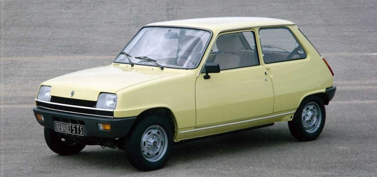 Mezzo secolo di Renault 5: si prepara la festa